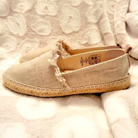 Lands' End Espadrilles Taupe Shoes size 7 - Picture 7 of 7